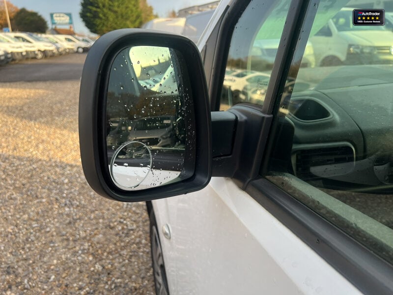 Used Peugeot Partner 2019 for sale - 77042026: Photo 17