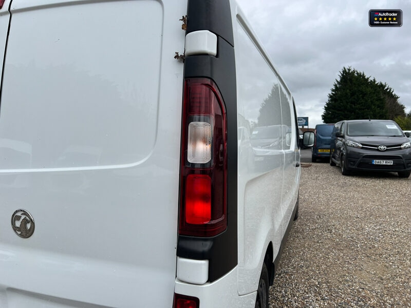 Used Vauxhall Vivaro 2018 for sale - 77041883: Photo 19