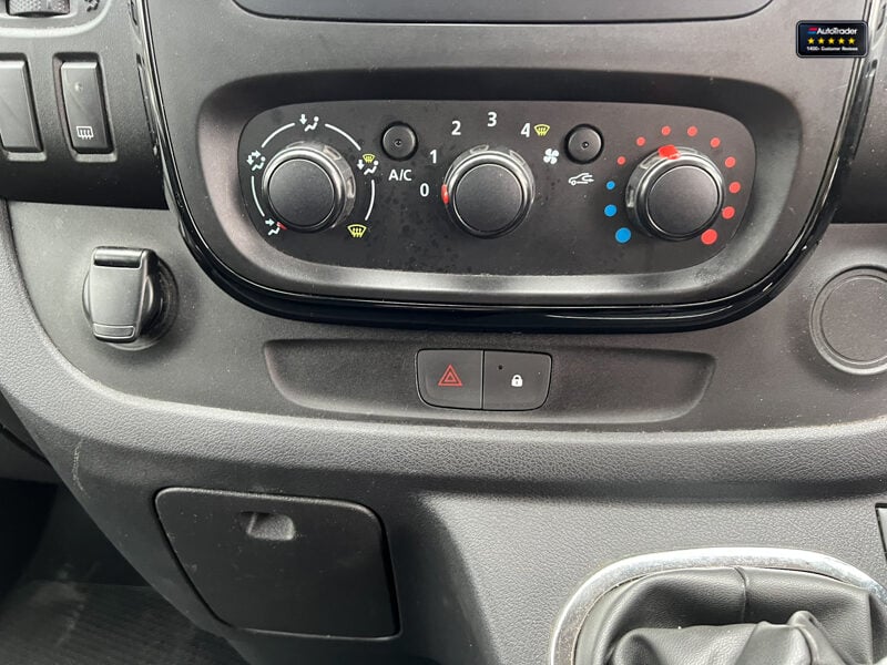 Used Vauxhall Vivaro 2018 for sale - 77041883: Photo 40