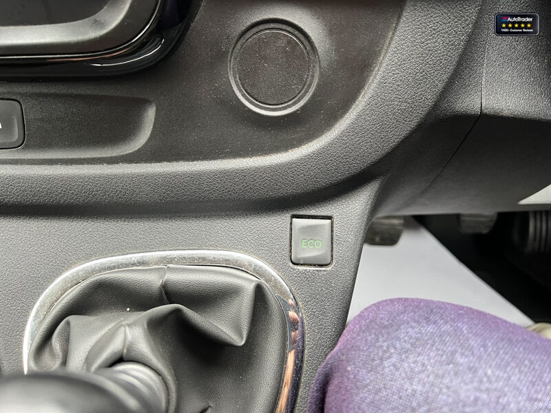 Used Vauxhall Vivaro 2018 for sale - 77041883: Photo 42