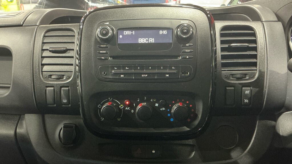 Used Vauxhall Vivaro 2019 for sale - 77037192: Photo 11