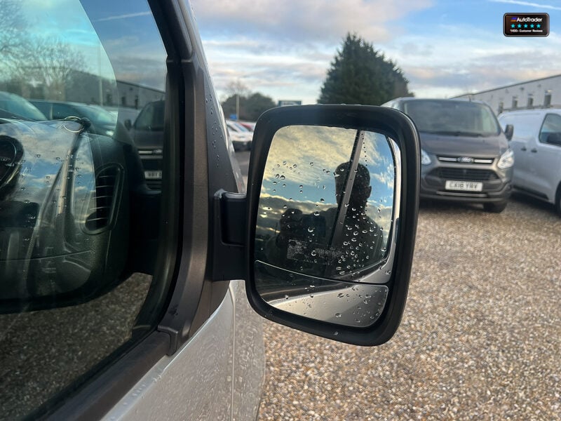 Used Vauxhall Vivaro 2019 for sale - 77037192: Photo 17