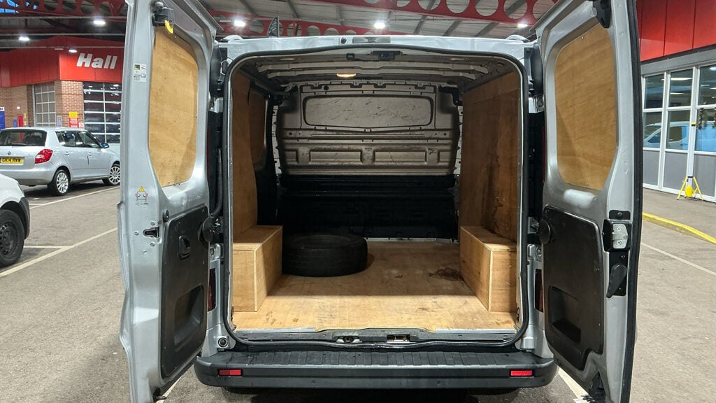 Used Vauxhall Vivaro 2019 for sale - 77037192: Photo 5