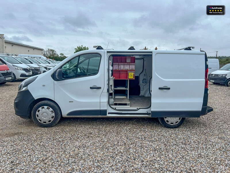 Used Vauxhall Vivaro 2016 for sale - 77041743: Photo 10