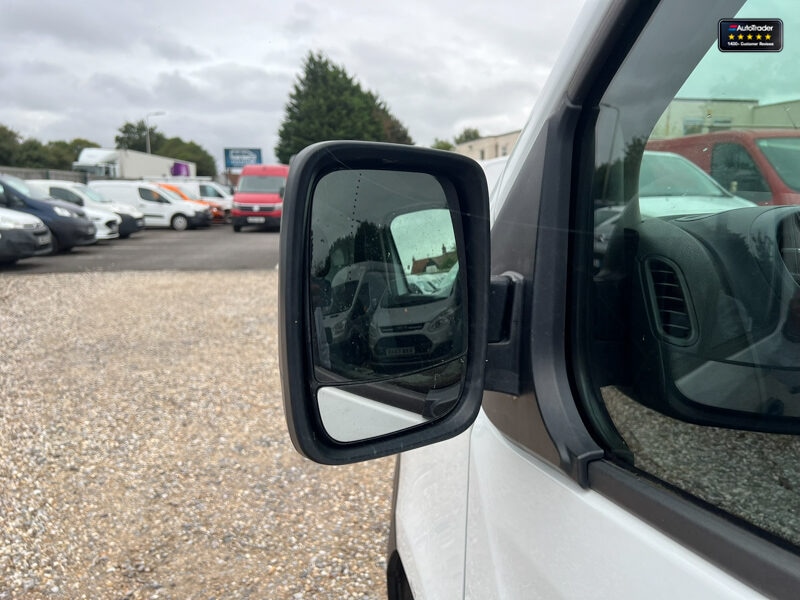 Used Vauxhall Vivaro 2016 for sale - 77041743: Photo 12