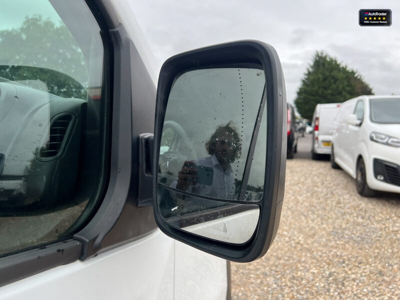 Used Vauxhall Vivaro 2016 for sale - 77041743: Photo 14