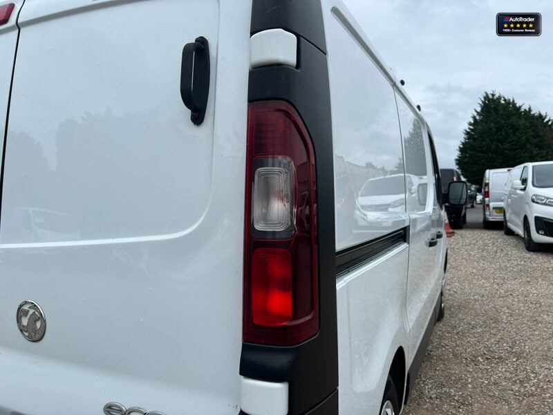 Used Vauxhall Vivaro 2016 for sale - 77041743: Photo 19