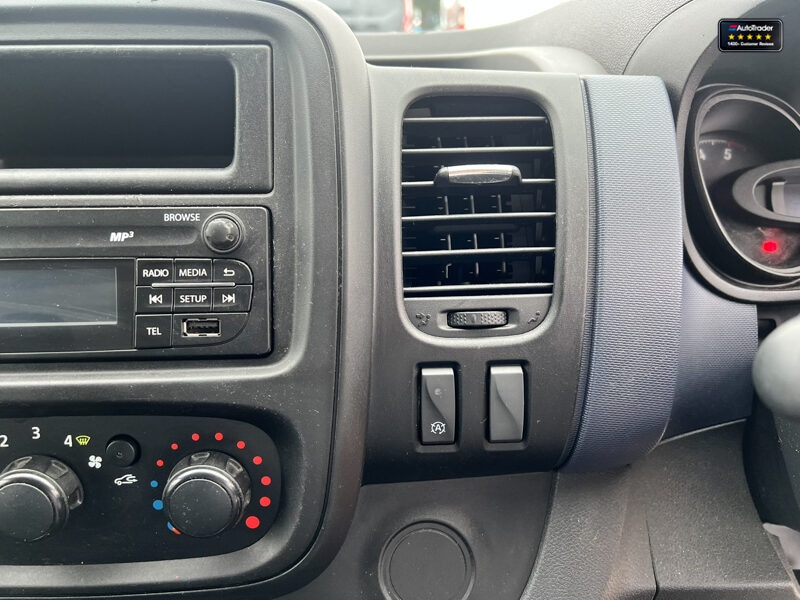 Used Vauxhall Vivaro 2016 for sale - 77041743: Photo 35