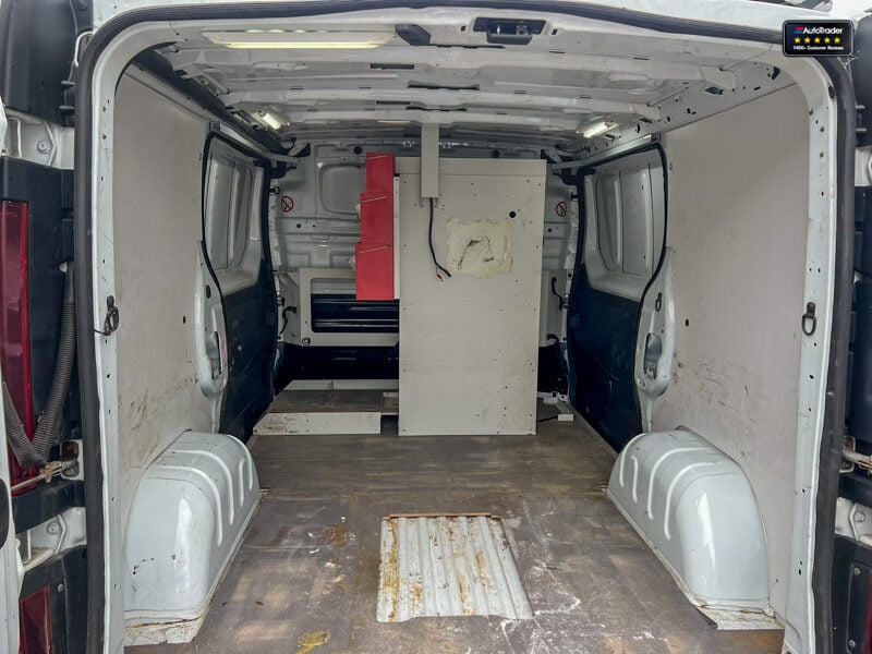 Used Vauxhall Vivaro 2016 for sale - 77041743: Photo 9