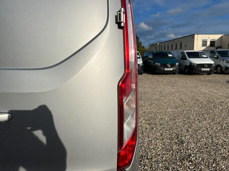 Used Ford Transit Custom 2017 for sale - 77844833: Photo 23