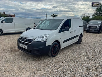 Used Peugeot Partner 2018 for sale - 75425455: Photo