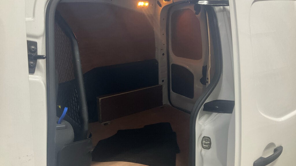 Used Peugeot Partner 2018 for sale - 78040367: Photo 8