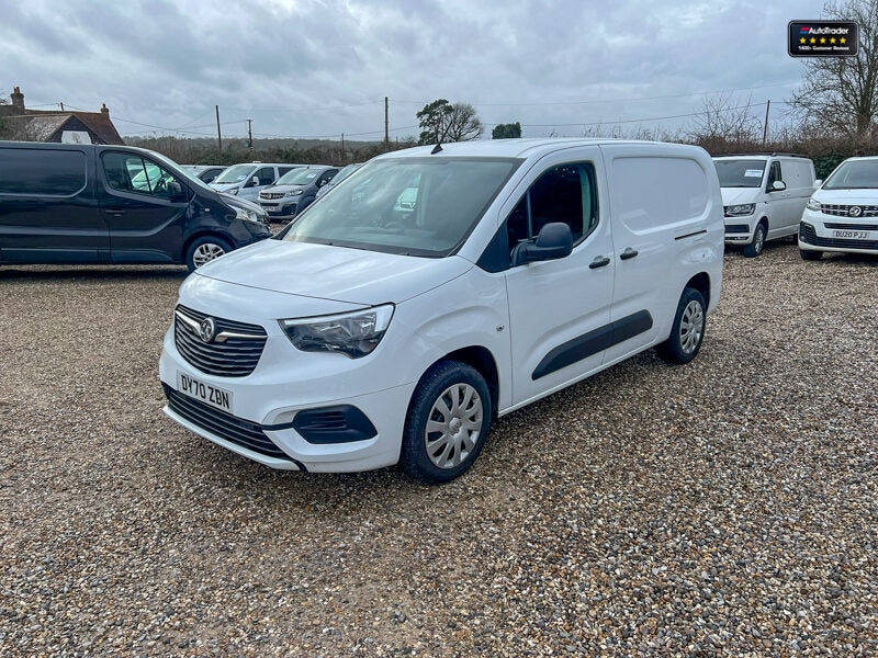 Used Vauxhall Combo 2020 for sale - 77042036: Photo 2