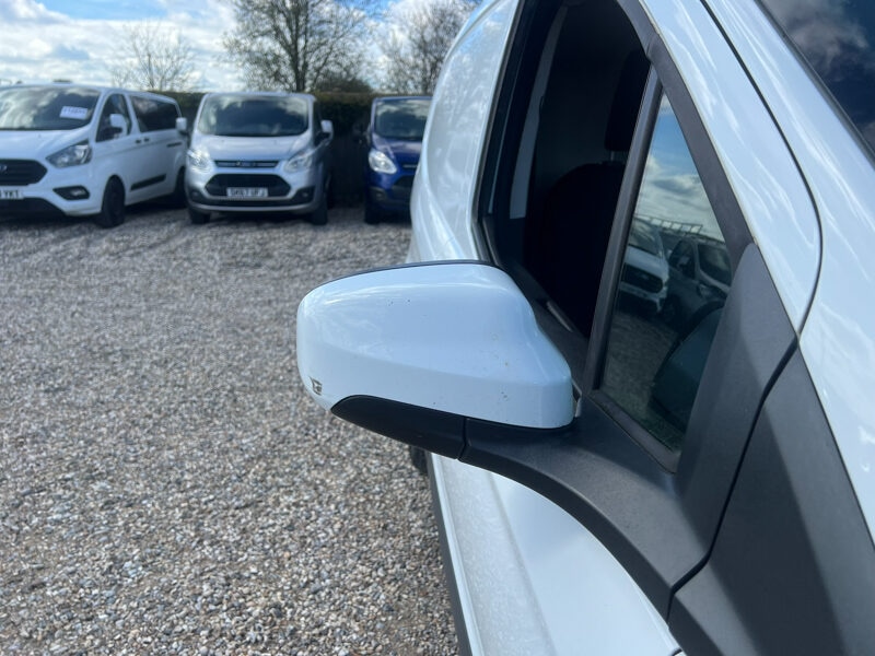 Used Ford Transit Courier 2018 for sale - 78025548: Photo 18