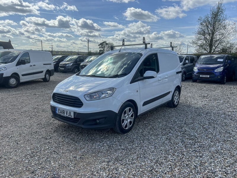 Used Ford Transit Courier 2018 for sale - 78025548: Photo 2