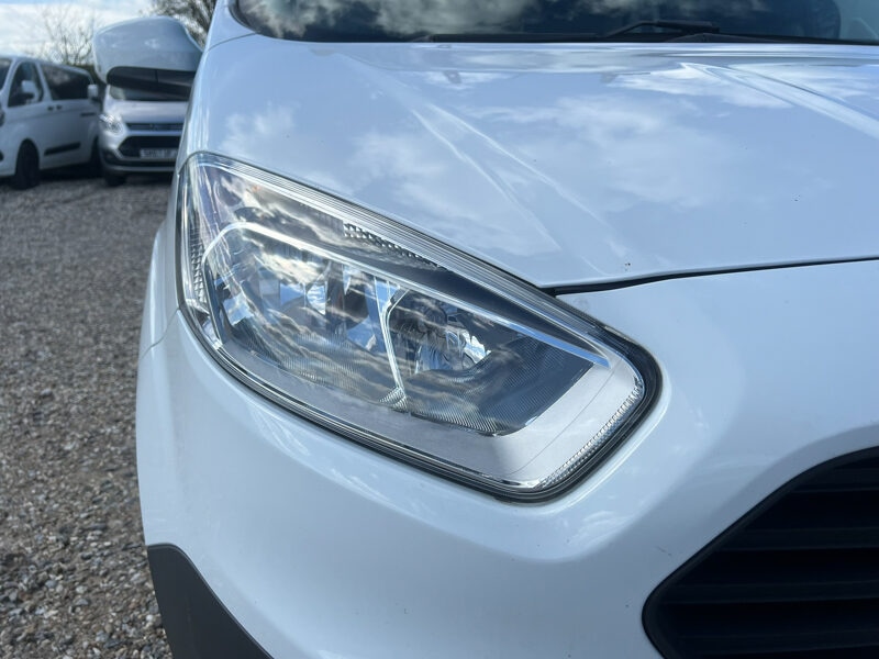 Used Ford Transit Courier 2018 for sale - 78025548: Photo 22