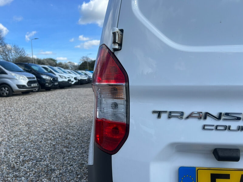 Used Ford Transit Courier 2018 for sale - 78025548: Photo 24