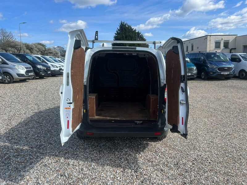 Used Ford Transit Courier 2018 for sale - 78025548: Photo 9