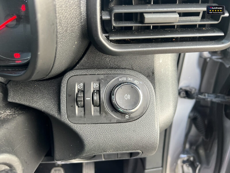 Used Vauxhall Combo 2019 for sale - 77042023: Photo 28