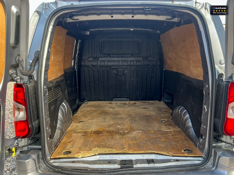 Used Vauxhall Combo 2019 for sale - 77042023: Photo 9