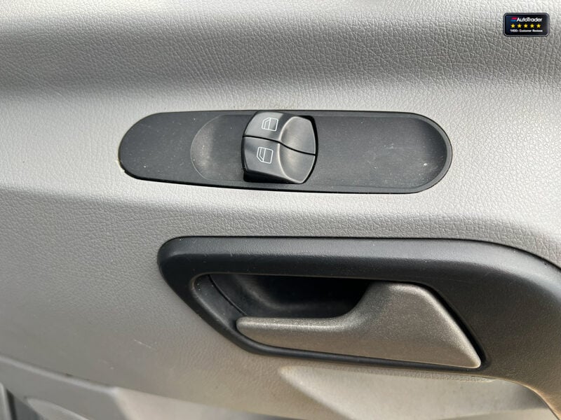 Used Mercedes-Benz Sprinter 2018 for sale - 77042042: Photo 25