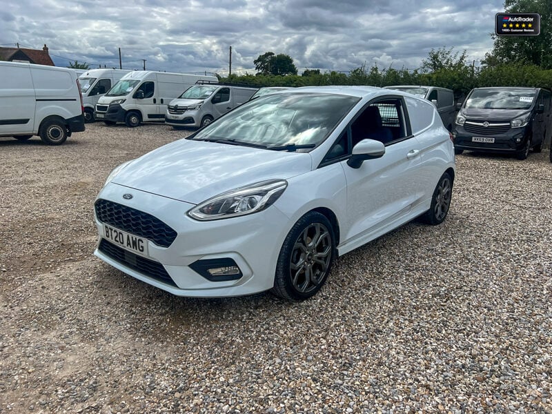 Used Ford Fiesta 2020 for sale - 77041630: Photo 2