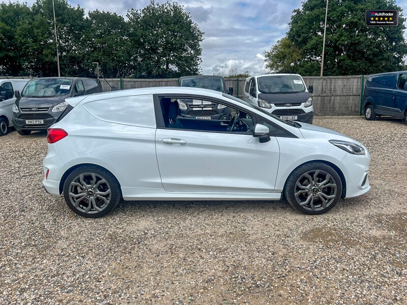 Used Ford Fiesta 2020 for sale - 77041630: Photo 5