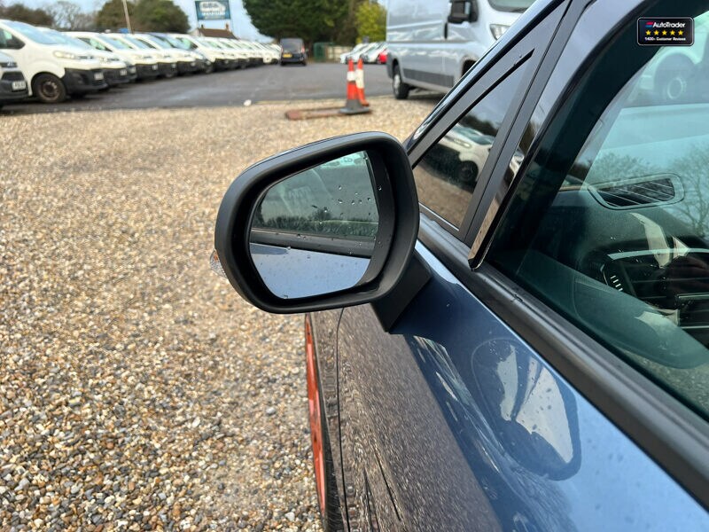 Used Ford Fiesta 2019 for sale - 77042077: Photo 17