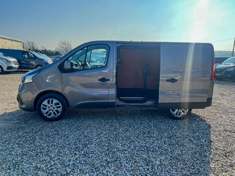 Used Renault Trafic 2016 for sale - 77758845: Photo 10