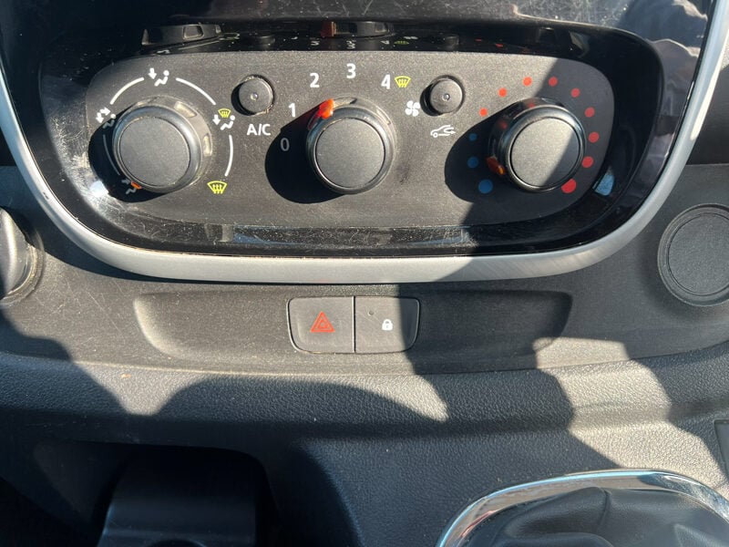 Used Renault Trafic 2016 for sale - 77758845: Photo 39