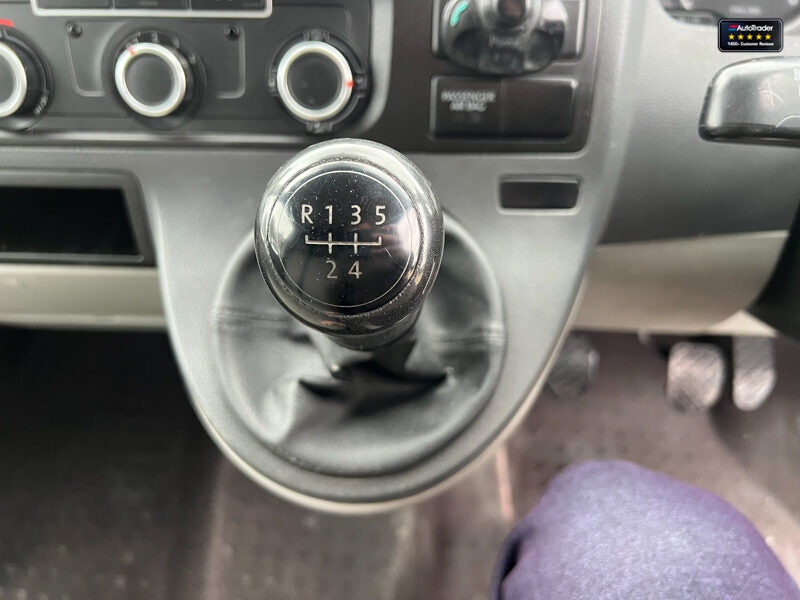 Used Volkswagen Transporter 2013 for sale - 77041875: Photo 39