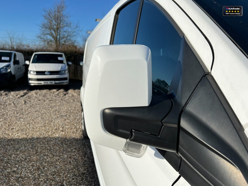 Used Ford Transit Custom 2017 for sale - 77042137: Photo 17