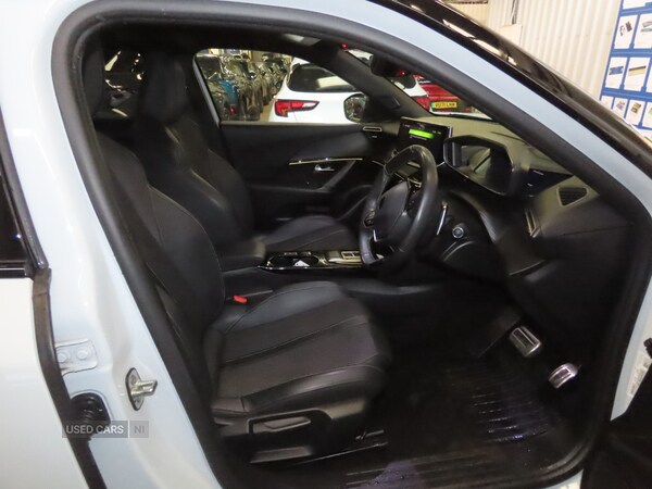 Used Peugeot 2008 2023 for sale - 76551387: Photo 13