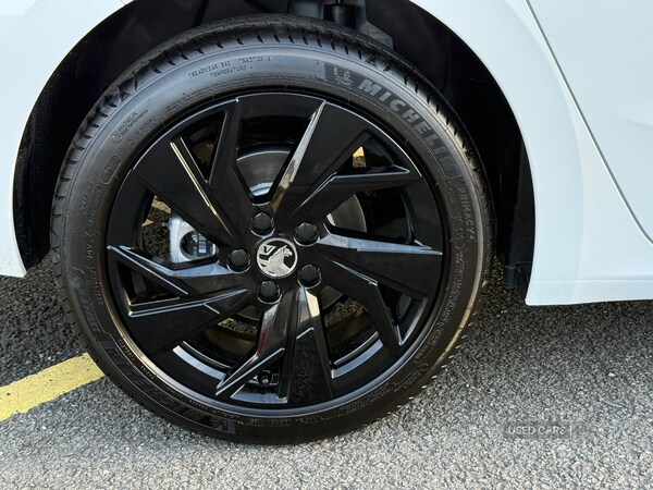 Used Vauxhall Astra for sale - 76201754: Photo 3