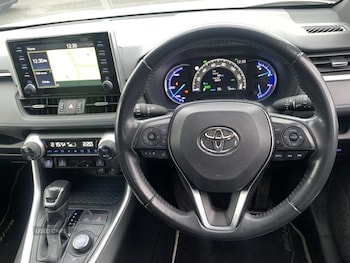 Used Toyota RAV4 2019 for sale - 76500367: Photo