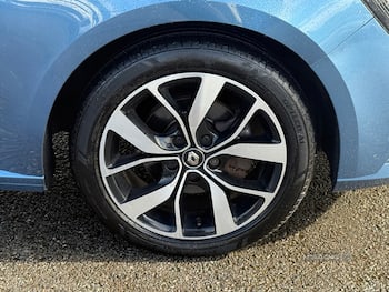 Used Renault Megane 2019 for sale - 79699204: Photo