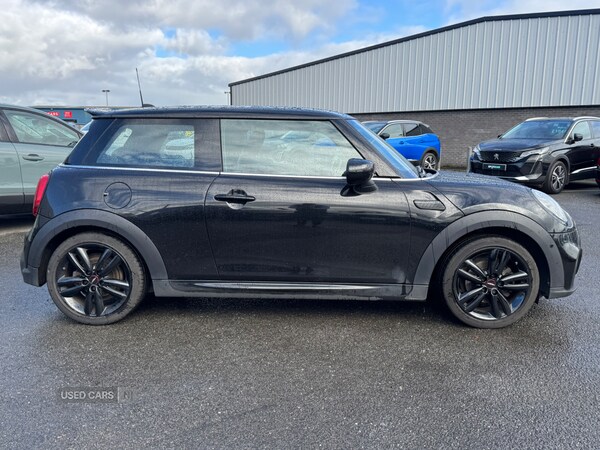 Used MINI Hatch 2021 for sale - 76308775: Photo 2