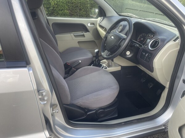 Used Ford Fusion 2009 for sale - 76178955: Photo 8