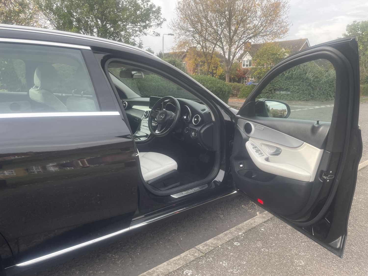 Used Mercedes-Benz C Class 2014 for sale - 76164605: Photo 7