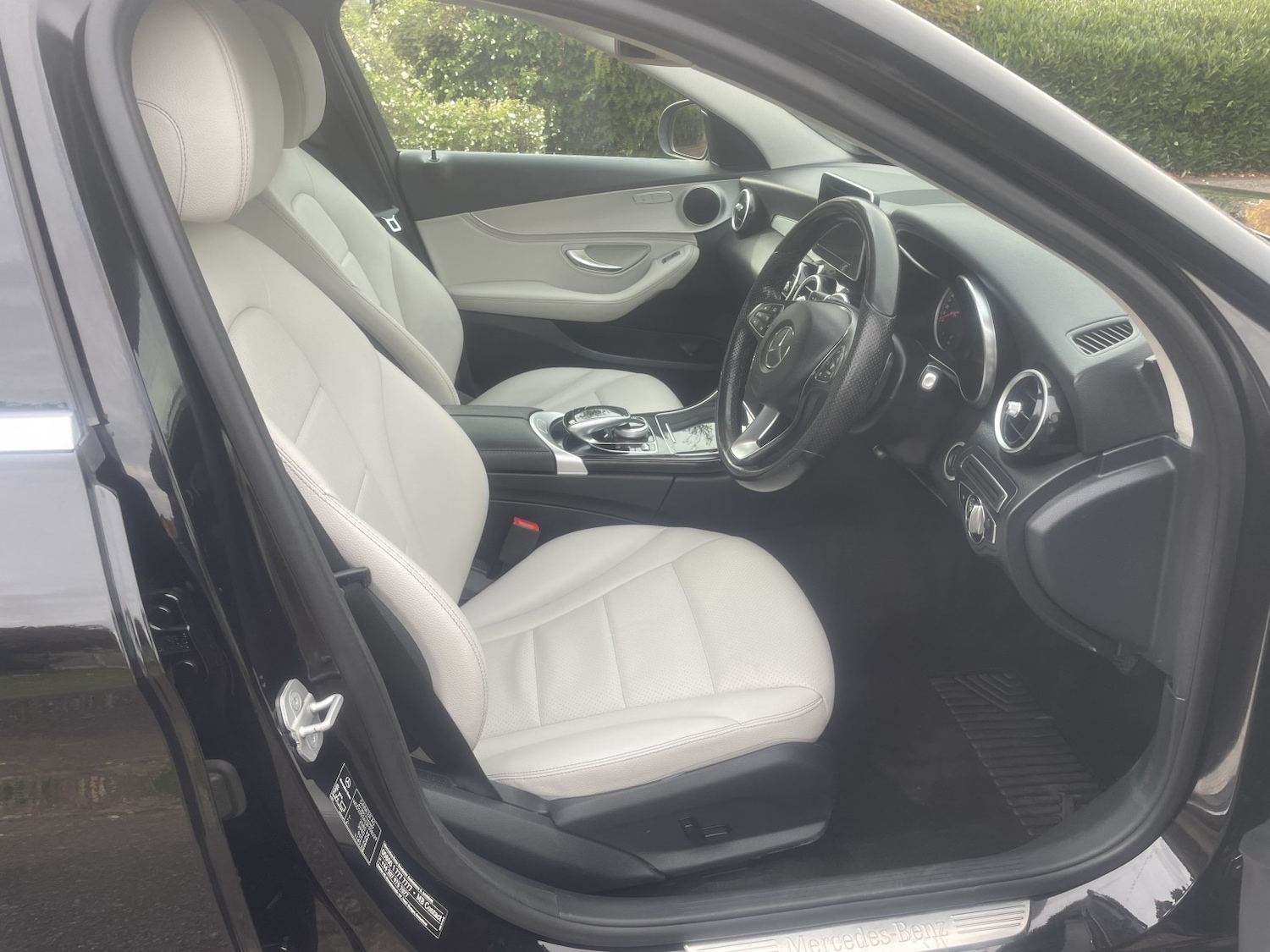 Used Mercedes-Benz C Class 2014 for sale - 76164605: Photo 9