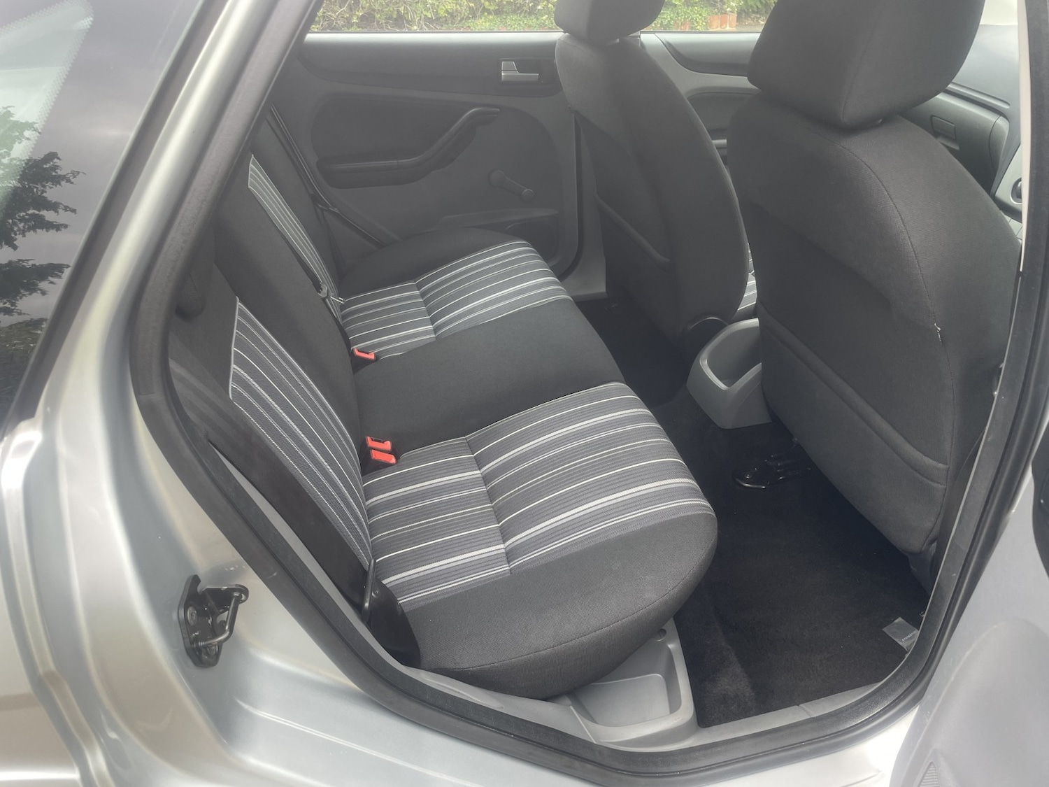 Used Ford Focus 2010 for sale - 76164552: Photo 12
