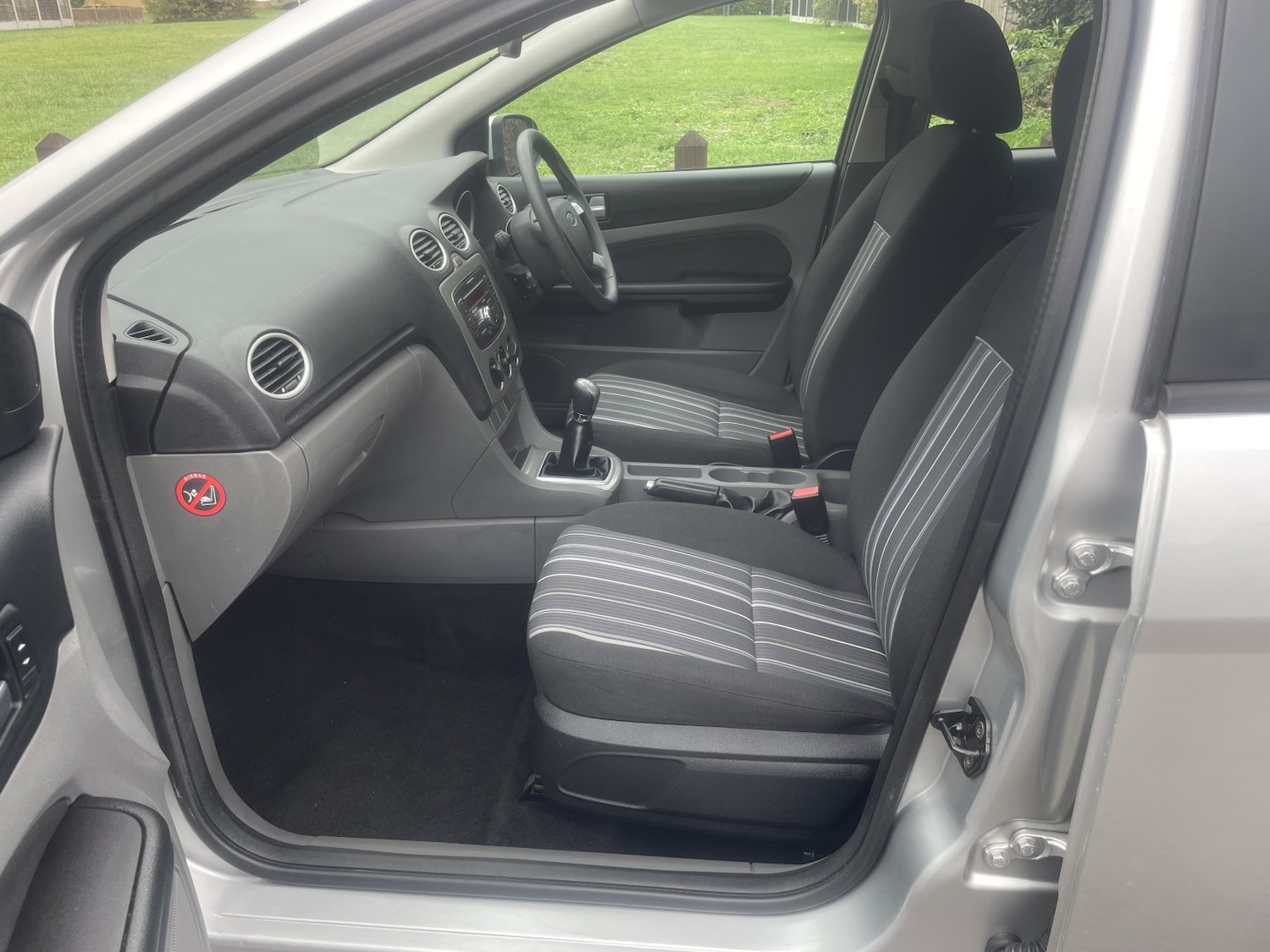 Used Ford Focus 2010 for sale - 76164552: Photo 14