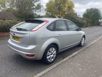 Used Ford Focus 2010 for sale - 76164552: Photo