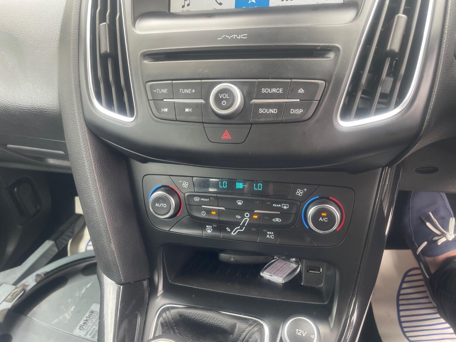 Used Ford Focus 2017 for sale - 76164486: Photo 11