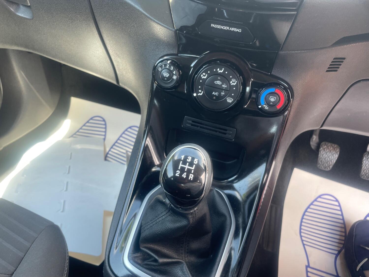 Used Ford Fiesta 2013 for sale - 76115821: Photo 12