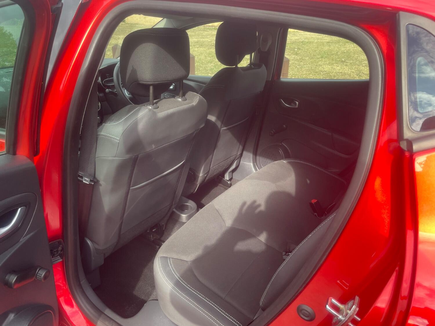 Used Renault Clio 2018 for sale - 76793136: Photo 13