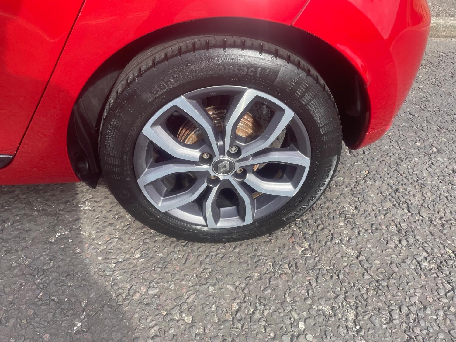 Used Renault Clio 2018 for sale - 76793136: Photo 15