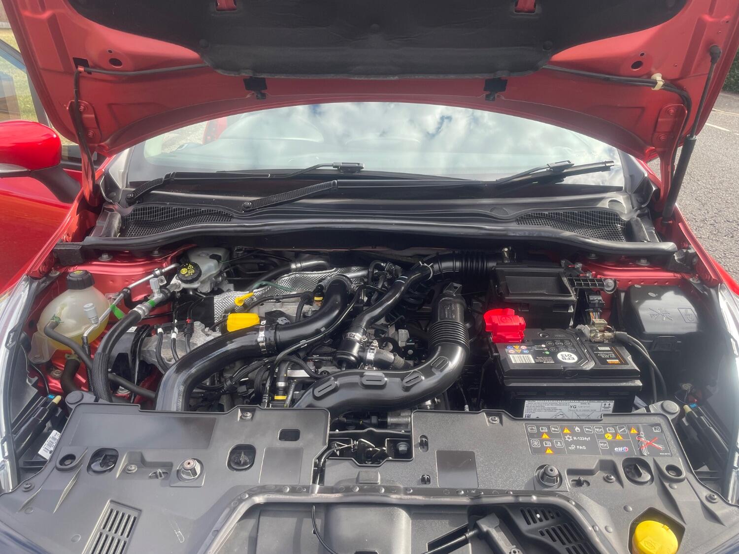 Used Renault Clio 2018 for sale - 76793136: Photo 16