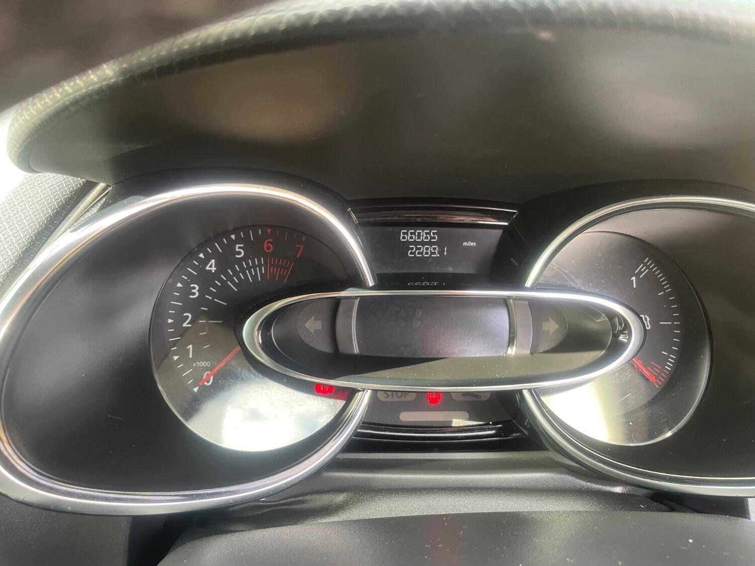 Used Renault Clio 2018 for sale - 76793136: Photo 8