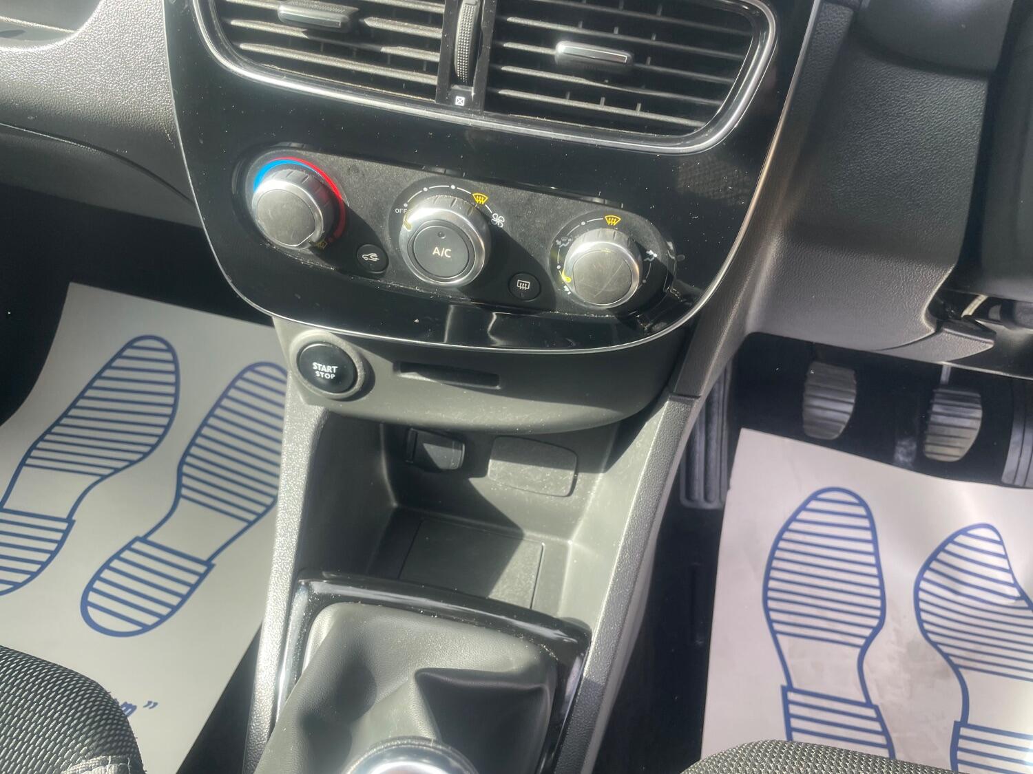 Used Renault Clio 2018 for sale - 76793136: Photo 9